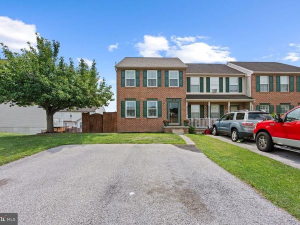 1240 WANDA DRIVE , HANOVER, PA 17331