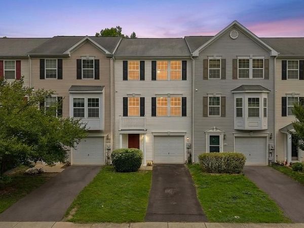 185 SCARBORO DRIVE, BUNKER HILL, WV 25413