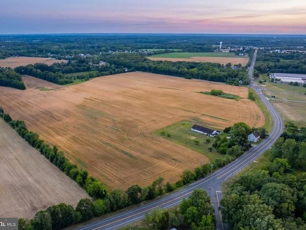 328 BRIDGETON PIKE, MULLICA HILL, NJ 08062