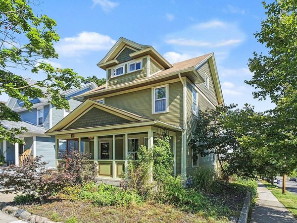 769 Hawthorne Street NE, Grand Rapids, MI 49503