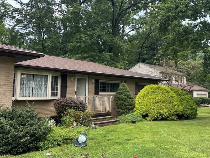 477 Catalina Drive, Akron, OH 44319 Photo 2