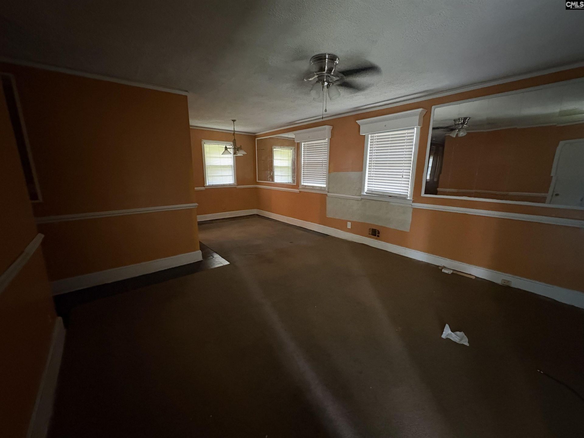 2419 Center Street Photo 11