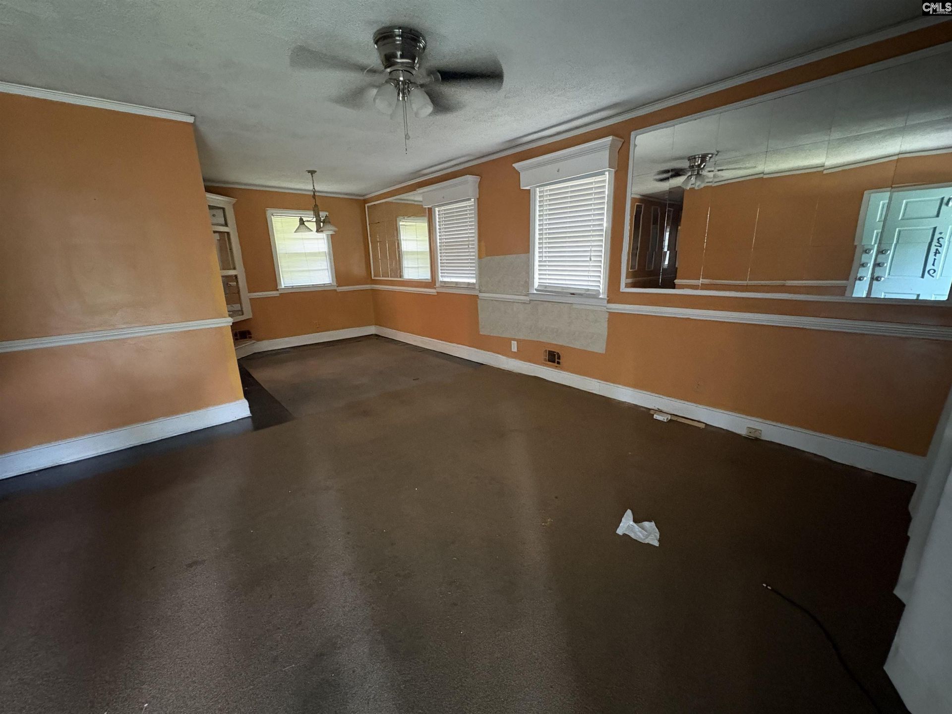 2419 Center Street Photo 12