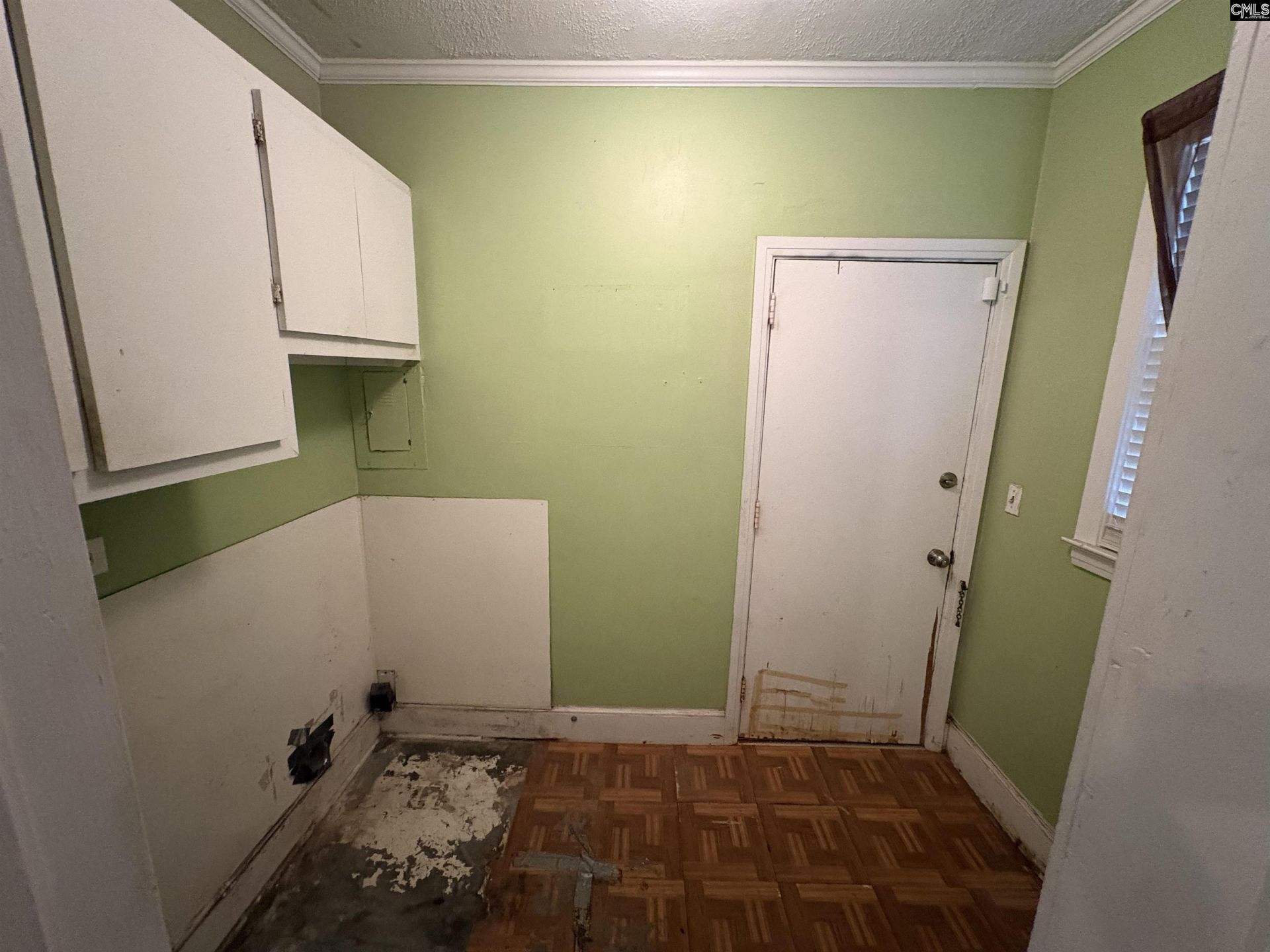 2419 Center Street Photo 8