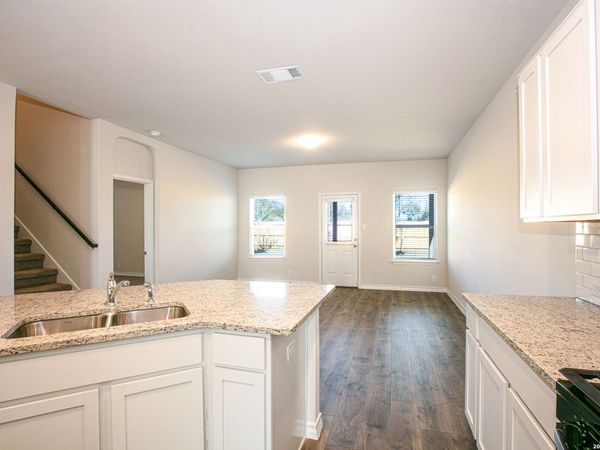 4925 PRACTICE GRN, San Antonio, TX 78261