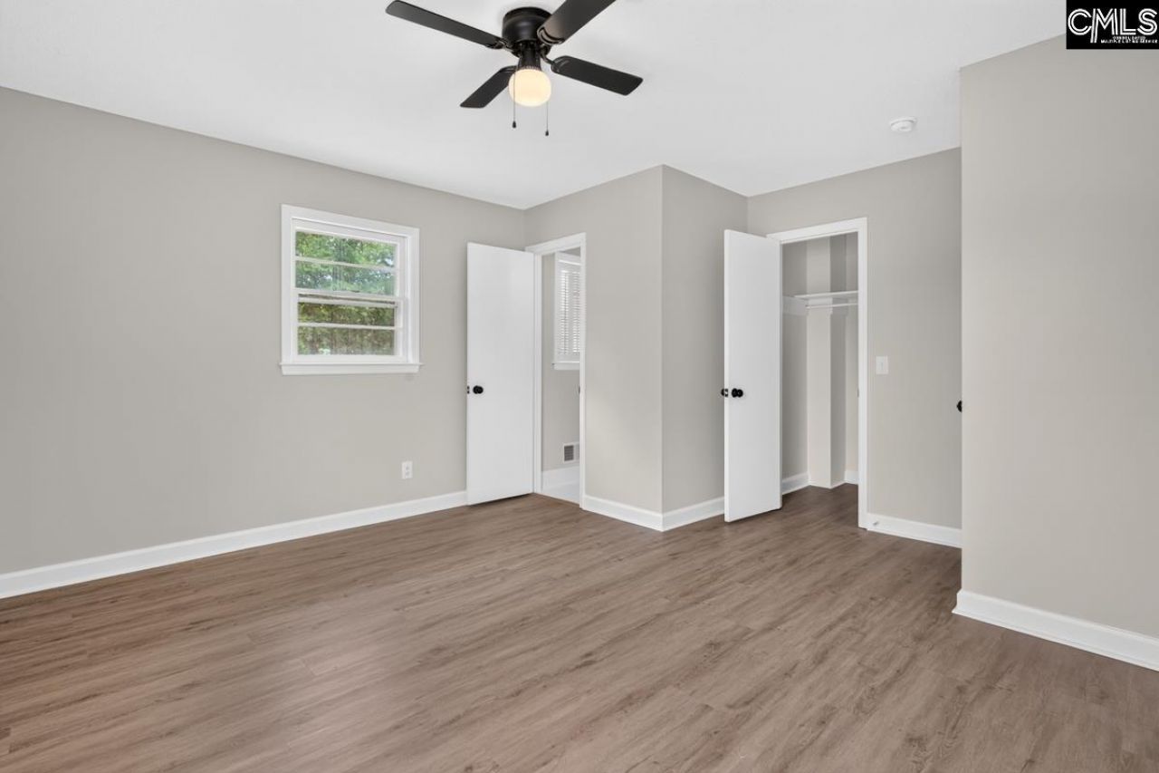 1101 W Fairhill Drive  Photo 11