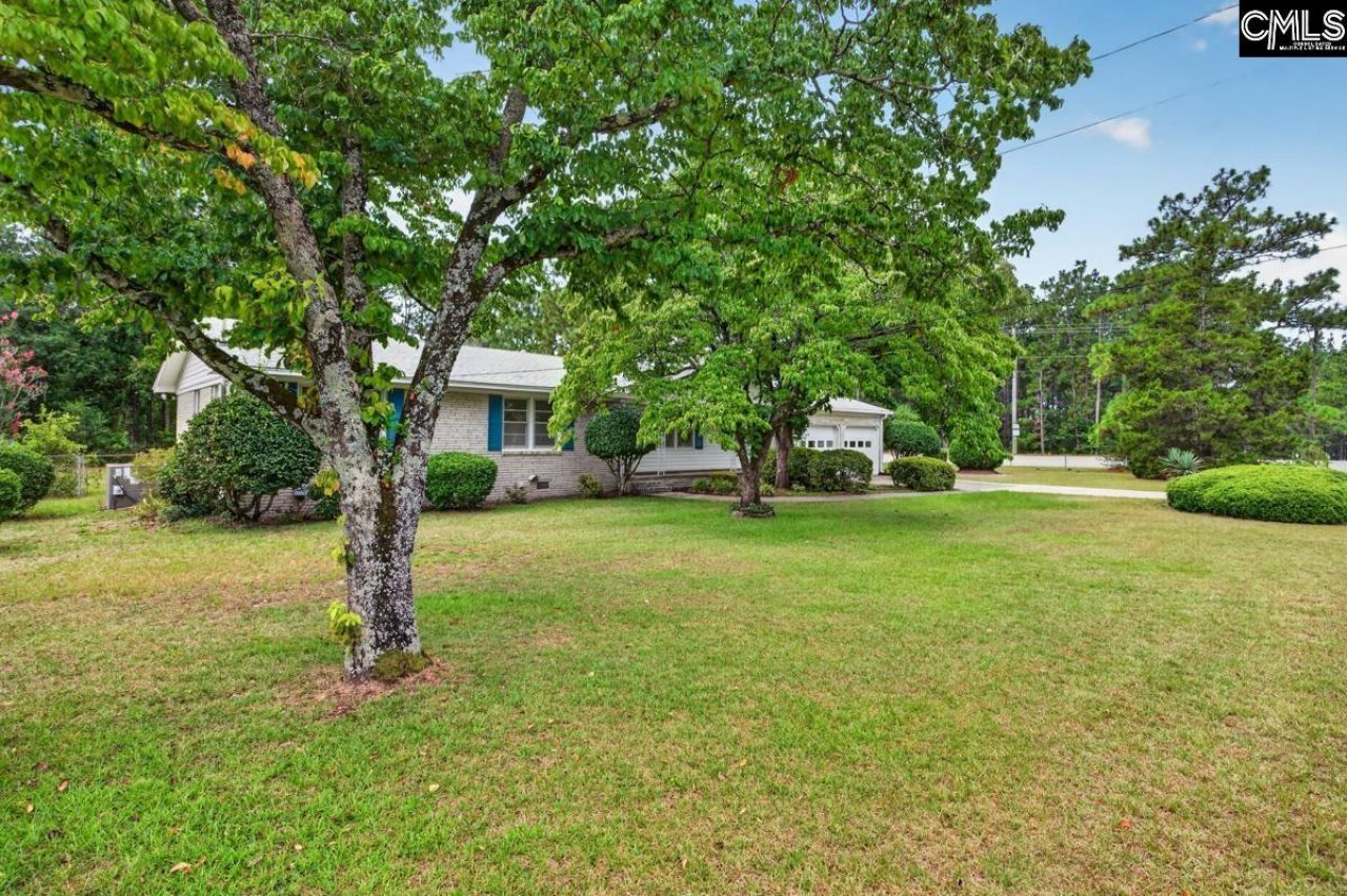 1101 W Fairhill Drive  Photo 7