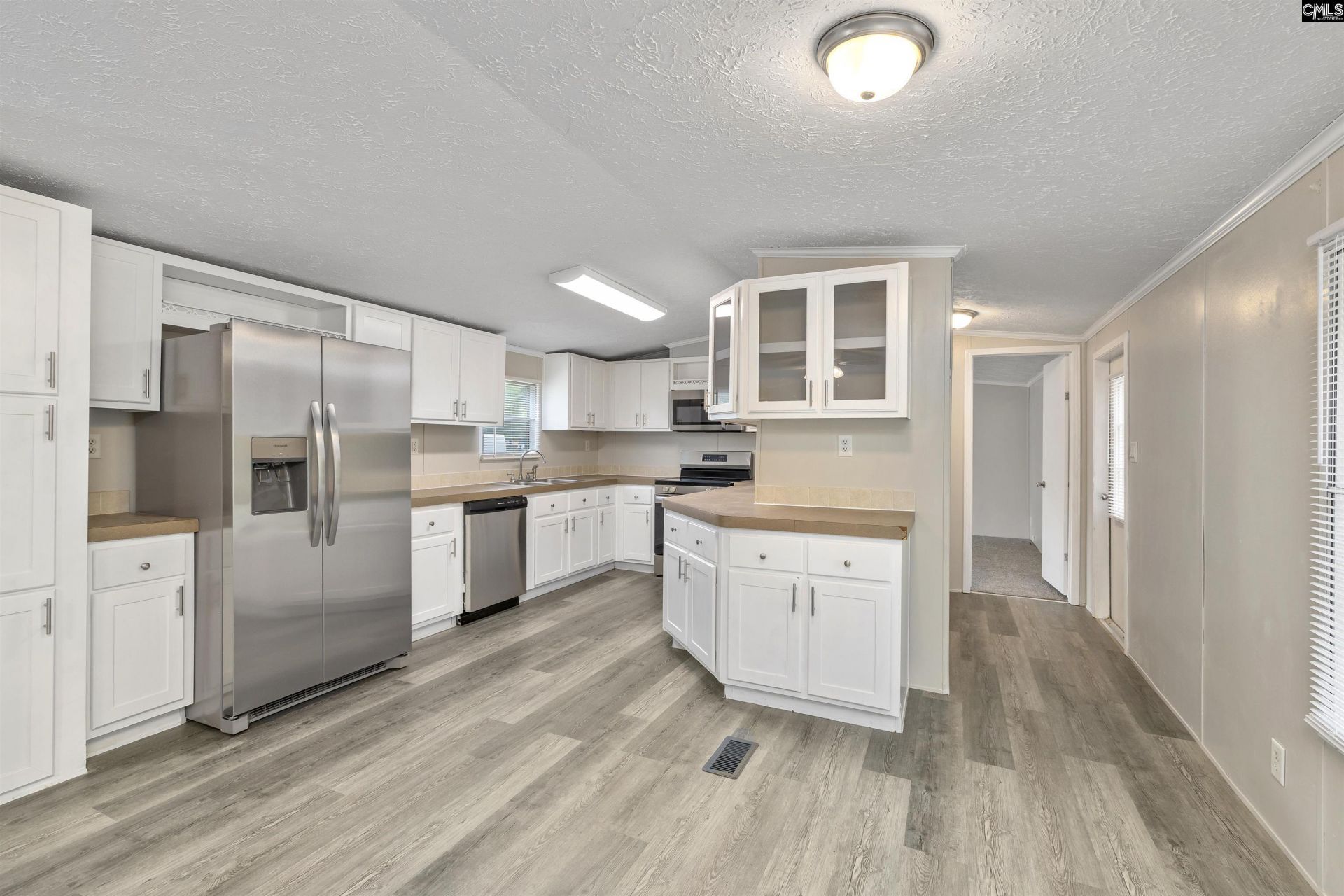 5225 Christine Drive  Photo 10
