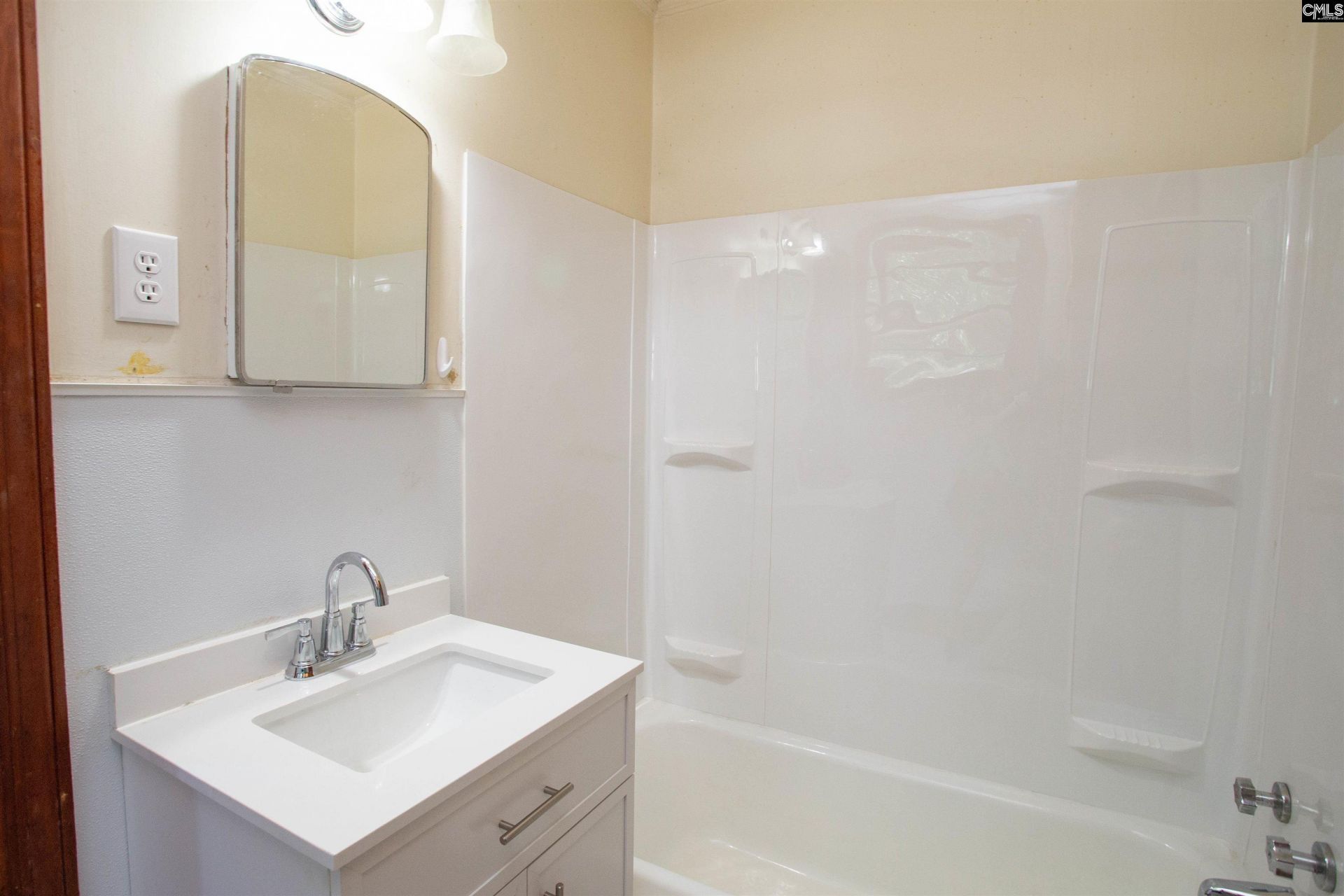 1411 Woodlawn Drive  Photo 14