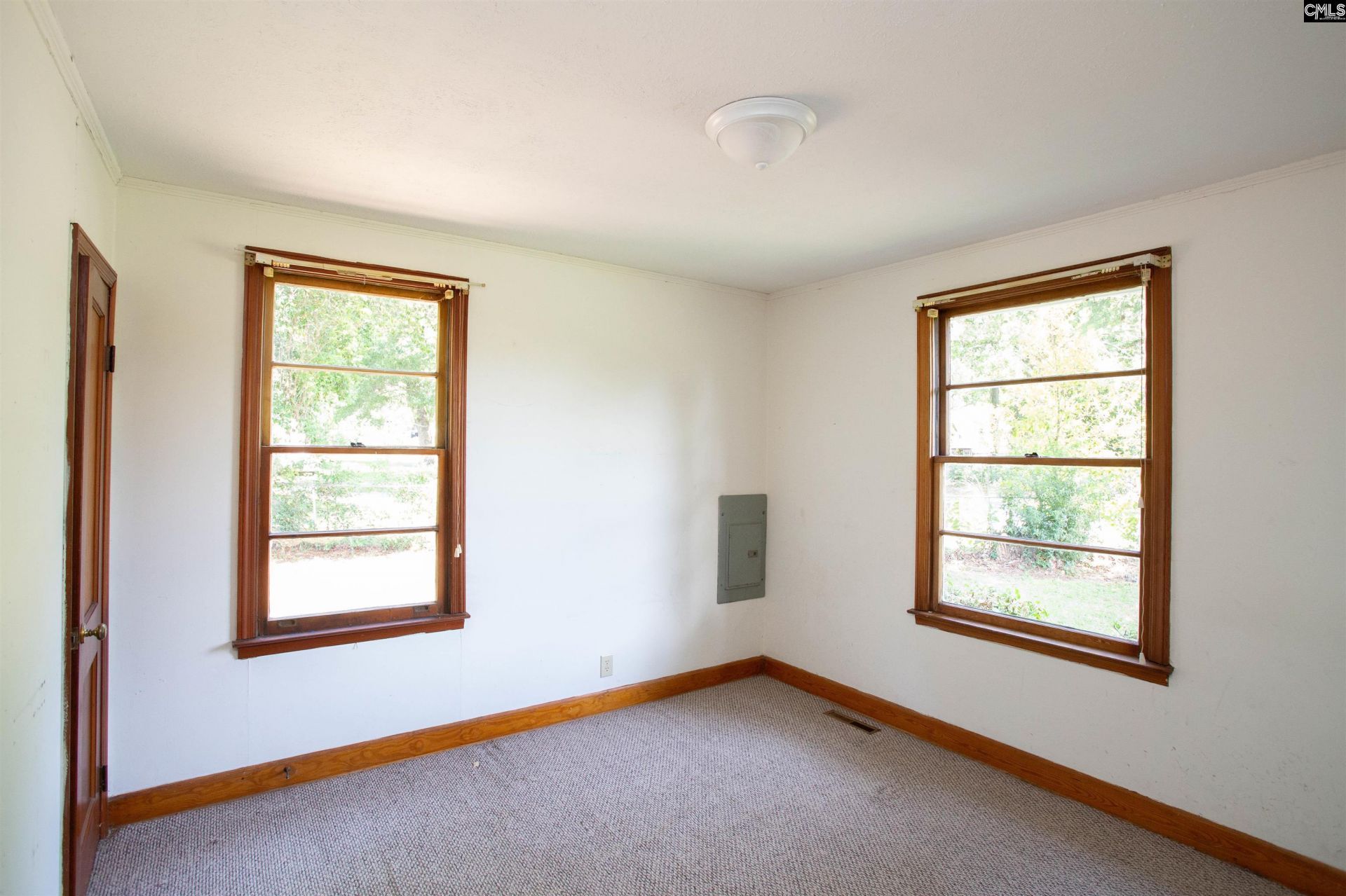 1411 Woodlawn Drive  Photo 15