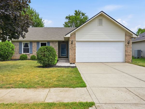 1033 Berwyn Road, Whiteland, IN 46184