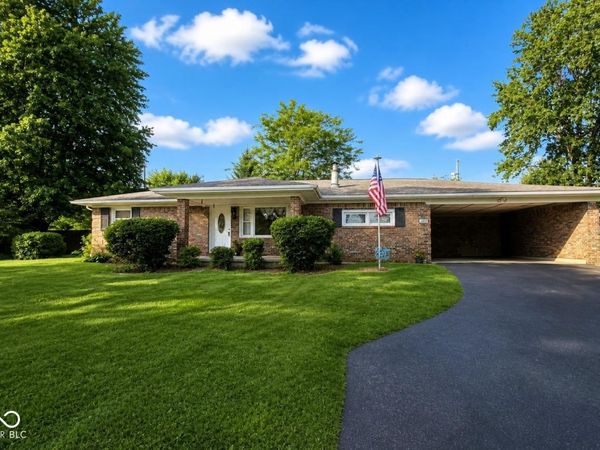 1449 W Us Highway 136, Crawfordsville, IN 47933