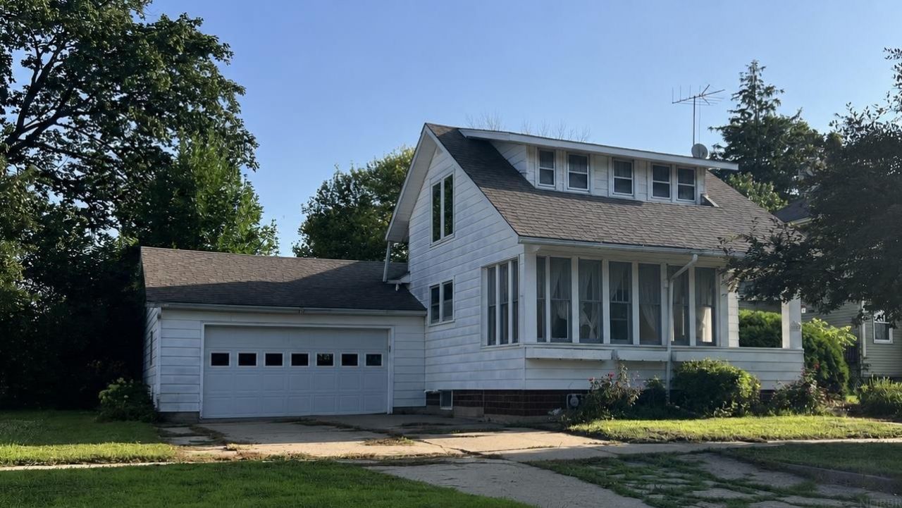 109 W Hamilton Street, New Hampton, IA 50659 Main Photo