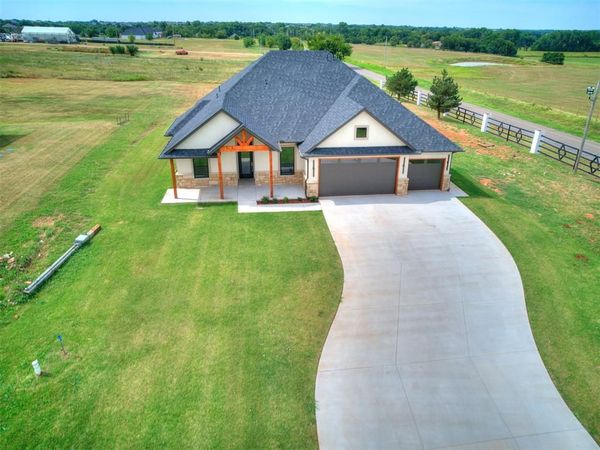 4988 Ranchero Drive, Edmond, OK 73025