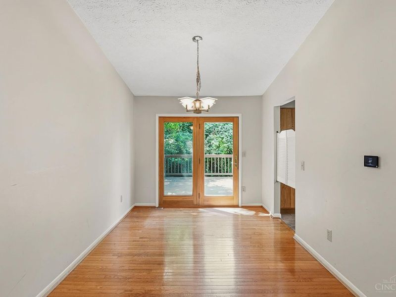 8259 Ravenwood Way, West Chester, OH 45069 Photo 20
