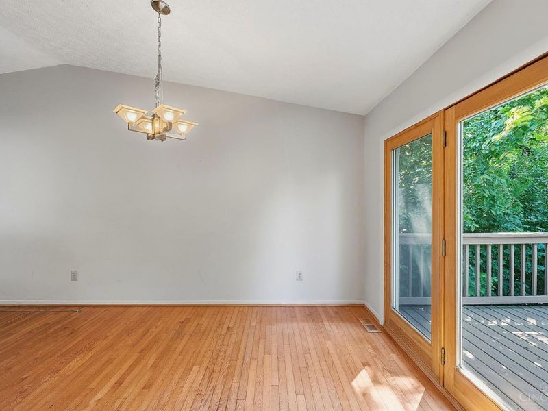 8259 Ravenwood Way, West Chester, OH 45069 Photo 22