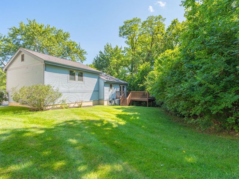 8259 Ravenwood Way, West Chester, OH 45069 Photo 4