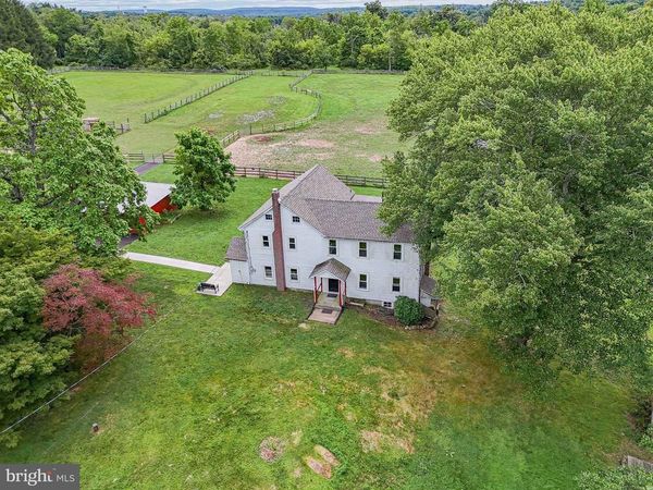 1385 COUNTY LINE ROAD, QUAKERTOWN, PA 18951