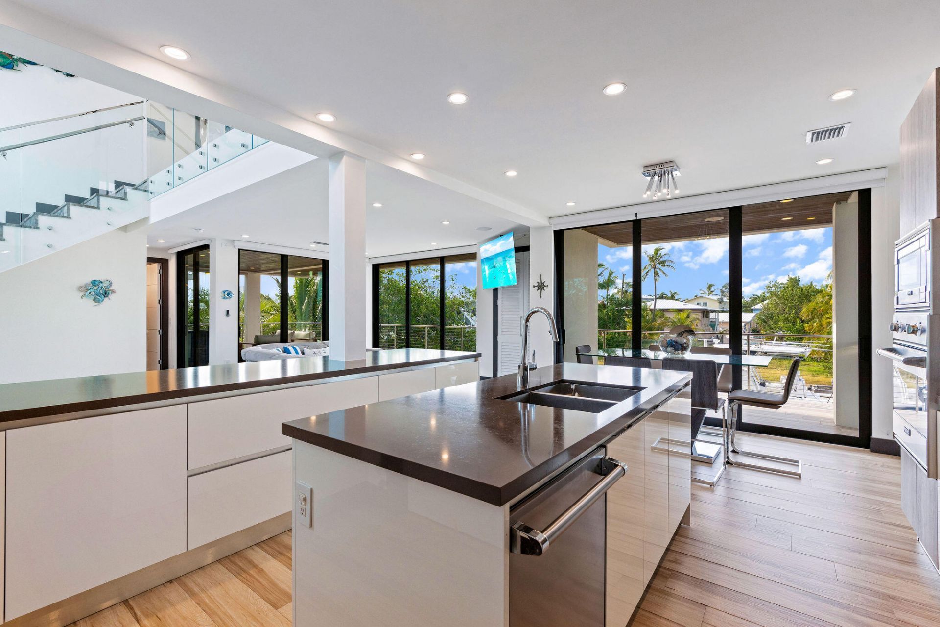 44 S Blackwater Lane, Key Largo, FL 33037 Photo