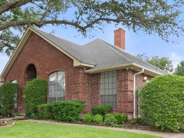 2105 Sleepy Hollow Drive, Arlington, TX 76006