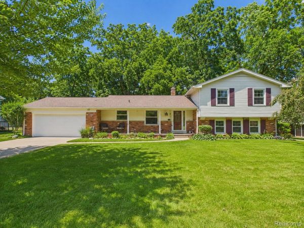 29942 Briarton Street, Farmington Hills, Mi 48331