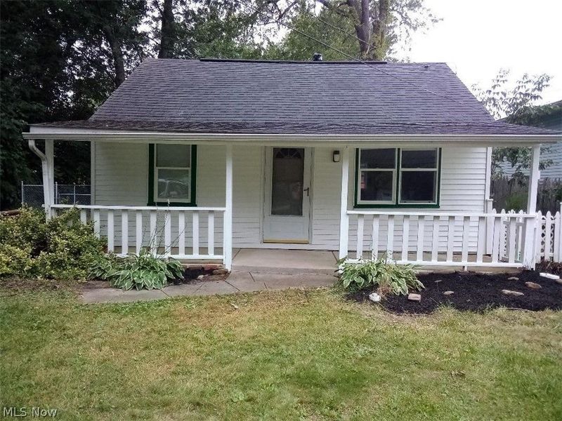 1122 Grand Avenue, Madison, OH 44057 Photo 1