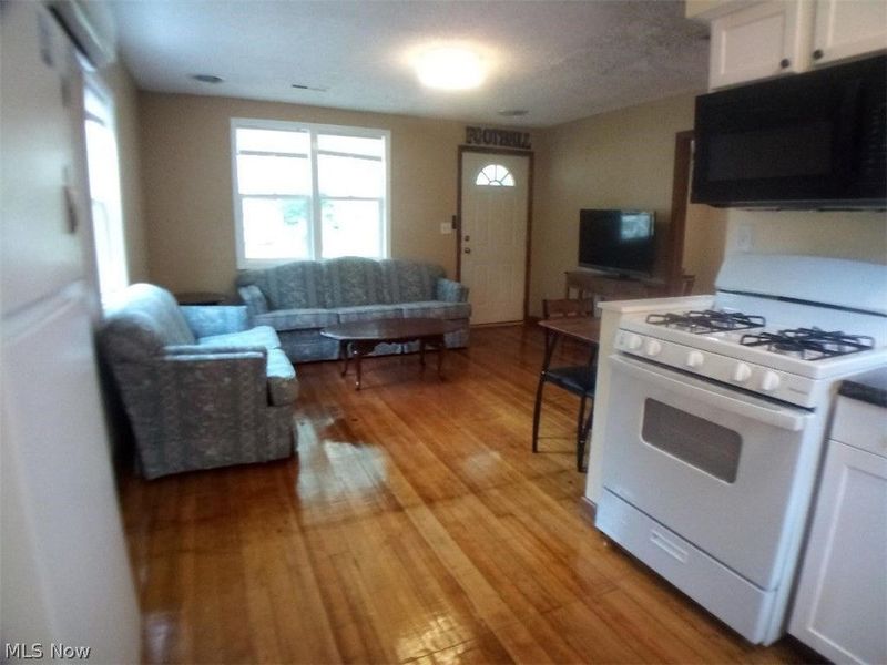 1122 Grand Avenue, Madison, OH 44057 Photo 5