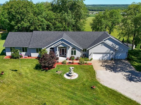 2963 170th , South Amana, IA 52334