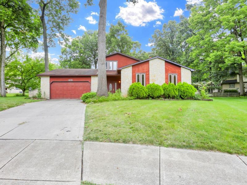 678 Bunker Hill Court , Westerville, OH 43081 Photo 2