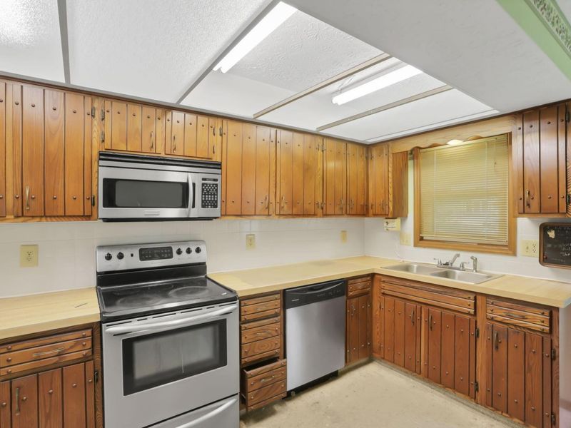 678 Bunker Hill Court , Westerville, OH 43081 Photo 23