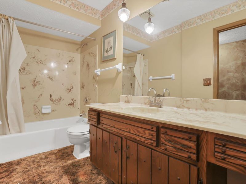 678 Bunker Hill Court , Westerville, OH 43081 Photo 35