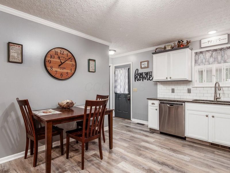 555 N Washington Street , Utica, OH 43080 Photo 6