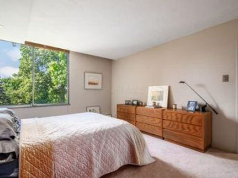 1000 Urlin Avenue, Unit 15, Grandview Heights, OH 43212 Photo 15