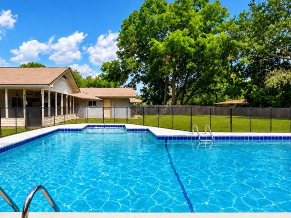 7 Holly Avenue, Shalimar, FL 32579