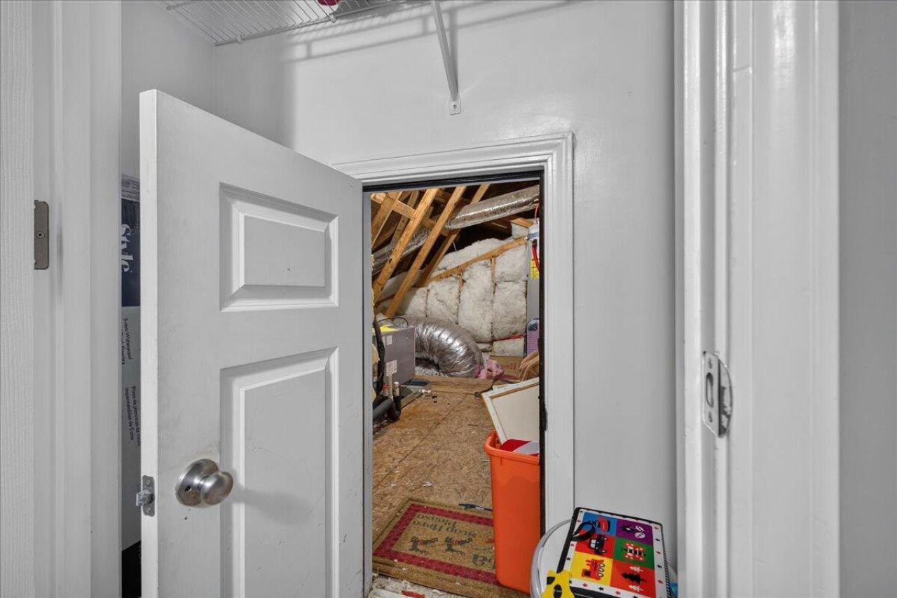 9257 Ayscough Road Photo 28