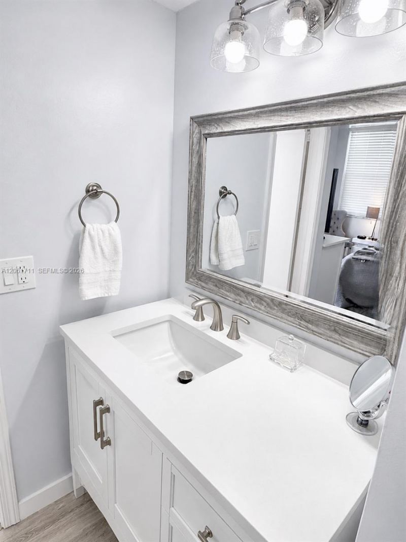 9420 Poinciana Pl , Unit 417, Davie, FL 33324 Photo