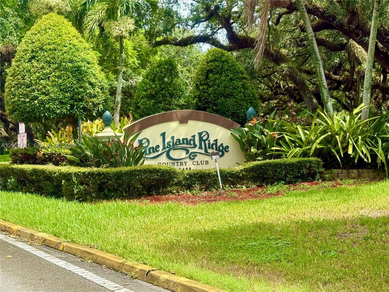 9420 Poinciana Pl , Unit 417, Davie, FL 33324 Photo