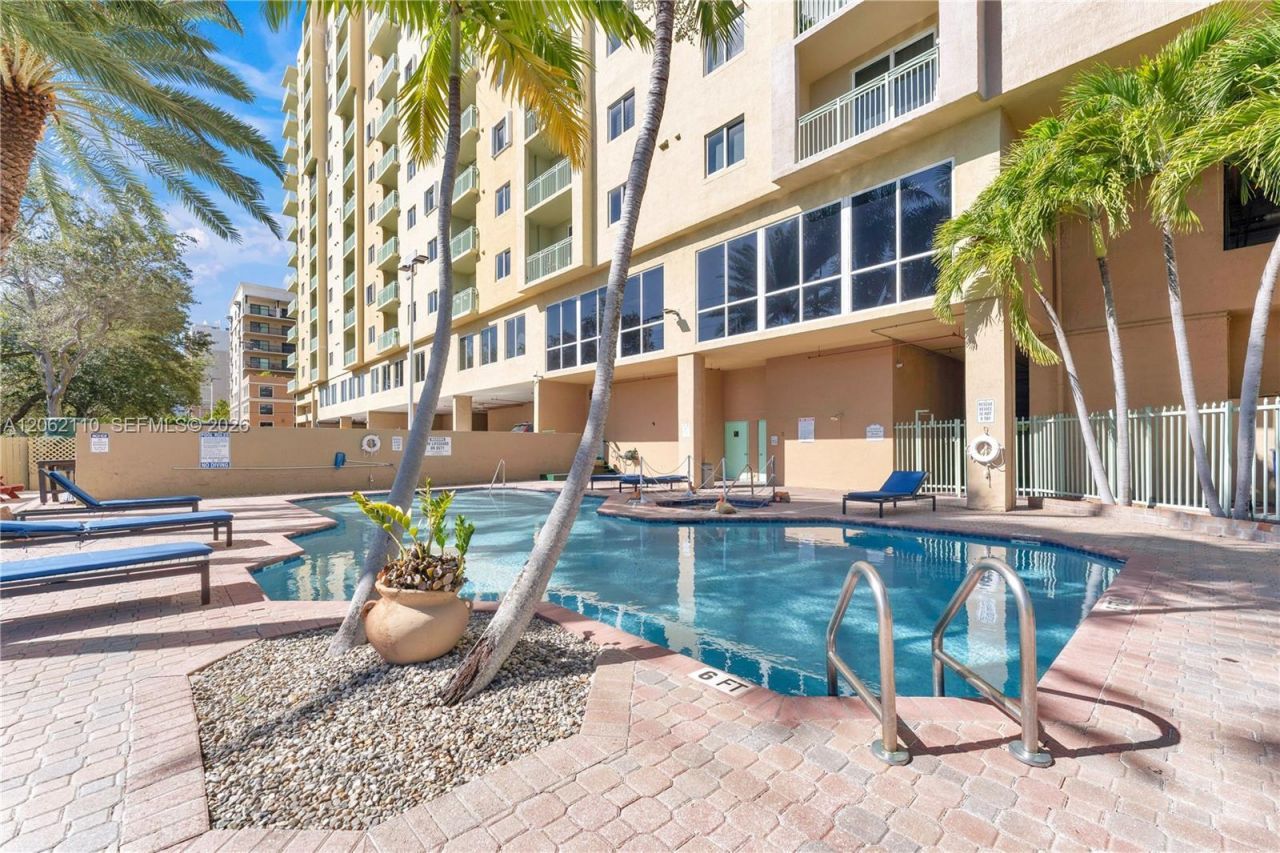3500 Coral Way, Unit PH-10, Miami, FL 33145 Photo