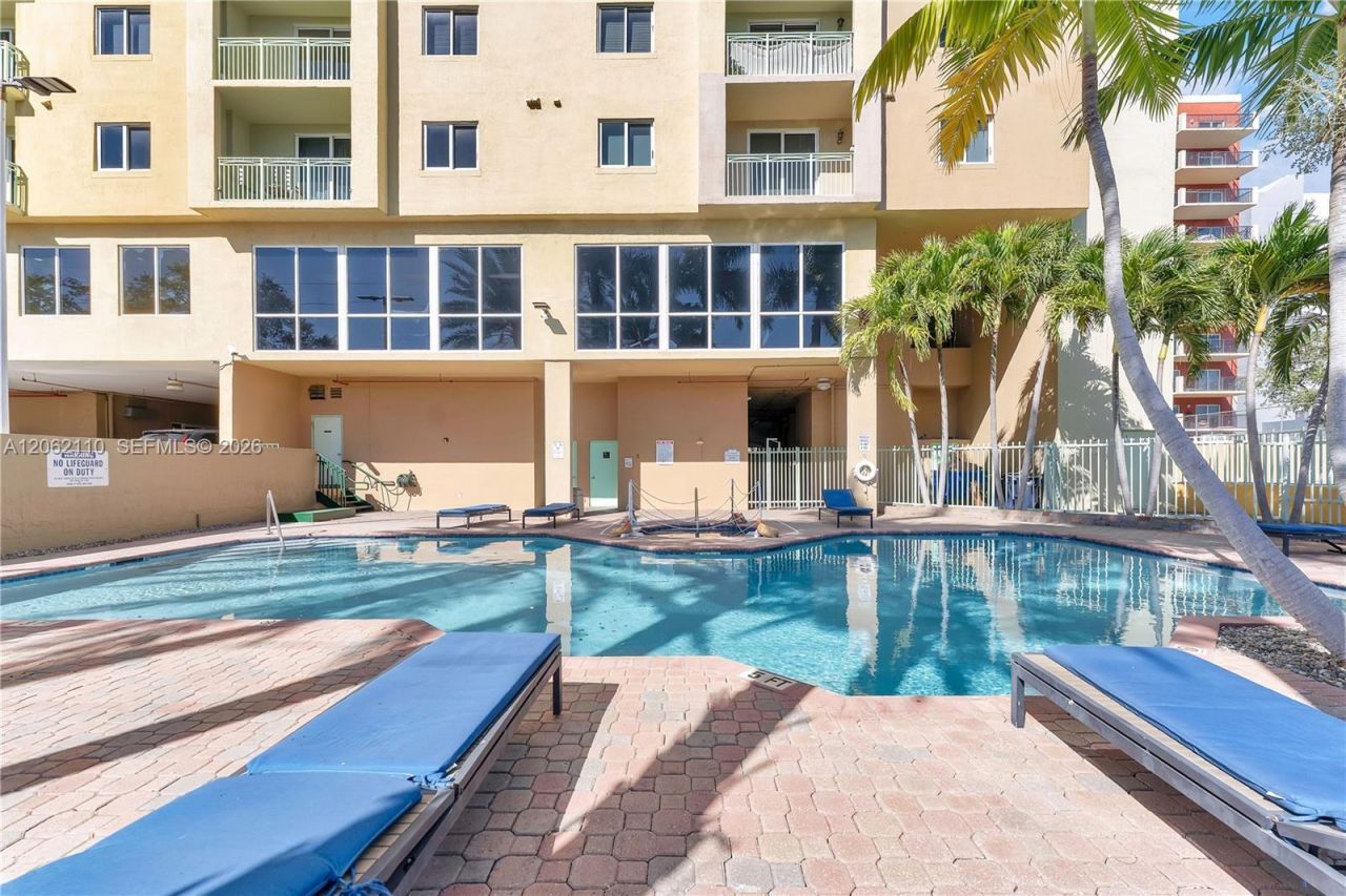 3500 Coral Way, Unit PH-10, Miami, FL 33145 Photo