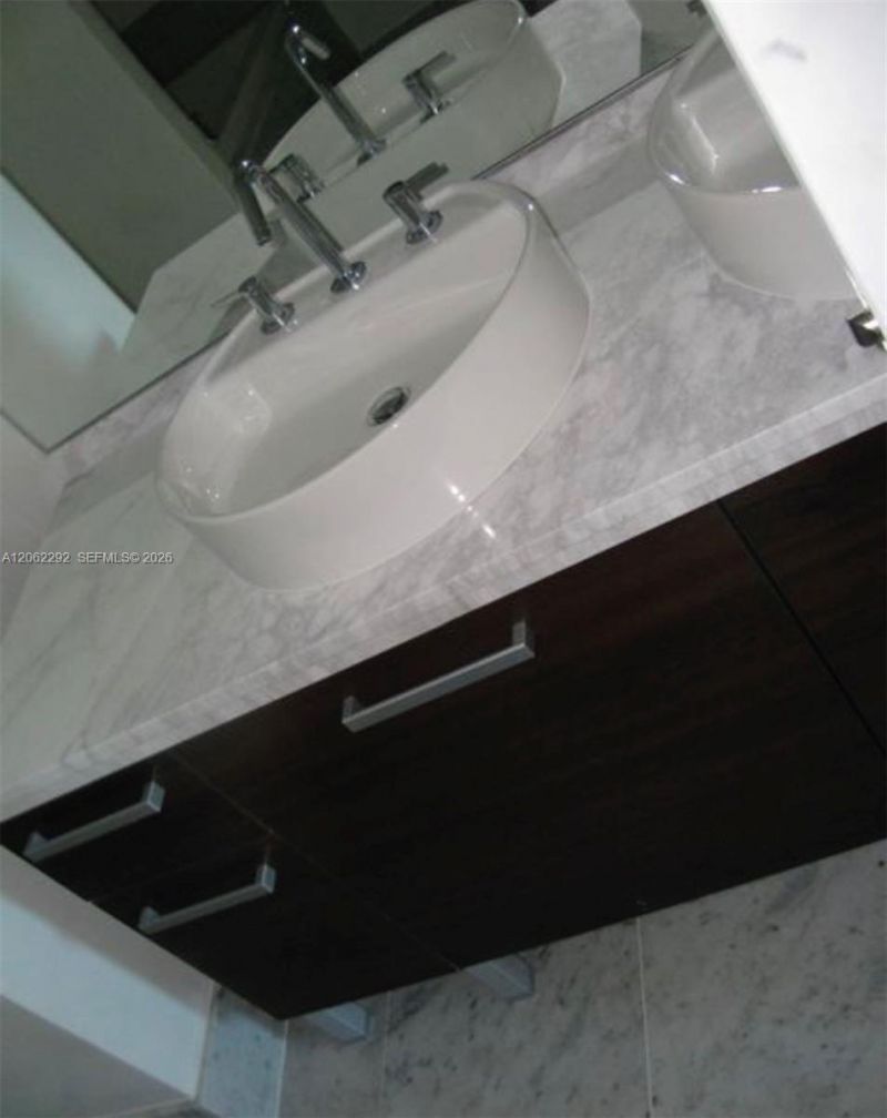 244 Biscayne Blvd, Unit 303, Miami, FL 33132 Photo