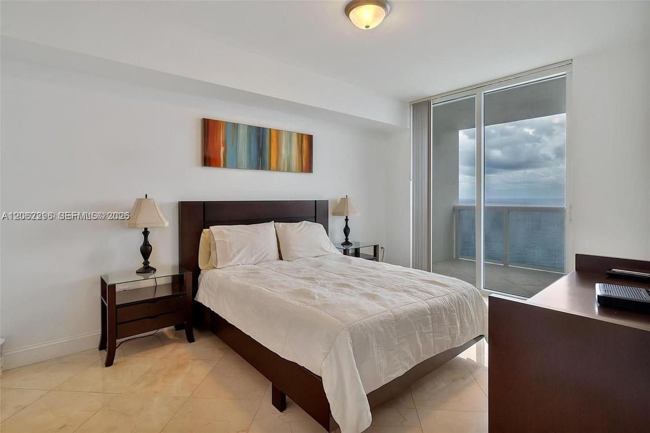 1850 S Ocean Dr , Unit 4203, Hallandale Beach, FL 33009 Photo
