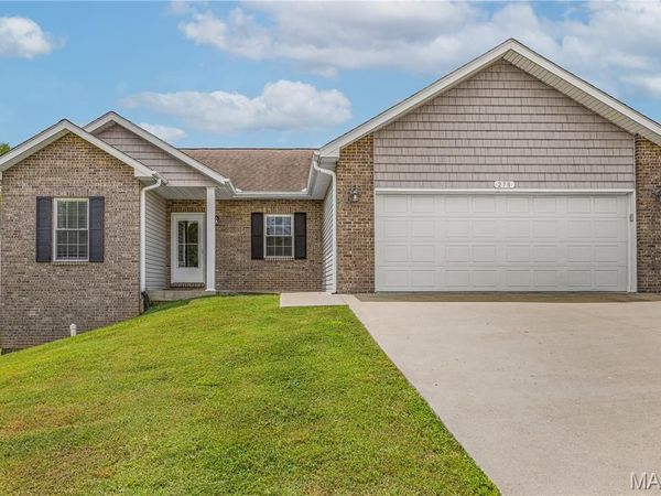 278 Pleasant Lake Court , Jackson, MO 63755