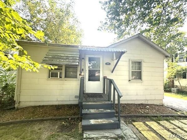 324 N Floridale , Dellwood, MO 63135