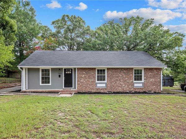 5404 Sandstone Drive, Fayetteville, NC 28311