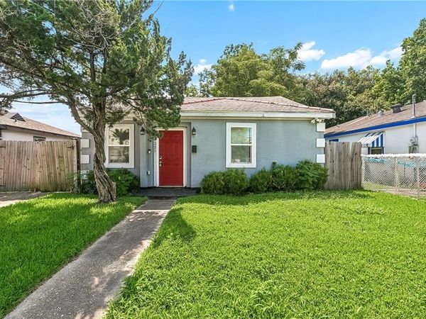 1221 LAMANCHE Street , New Orleans, LA 70117