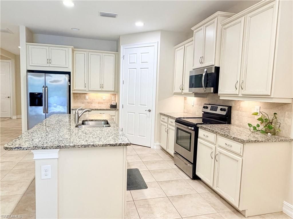 16432 Aberdeen Way, Naples, FL 34110 Photo