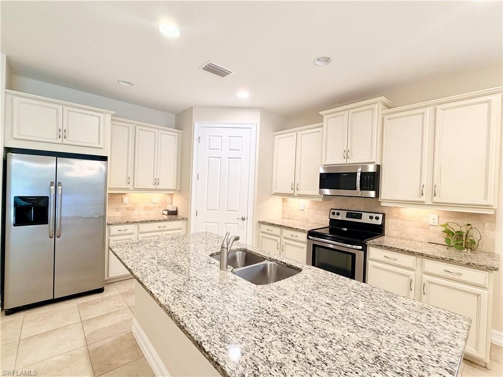 16432 Aberdeen Way, Naples, FL 34110 Photo