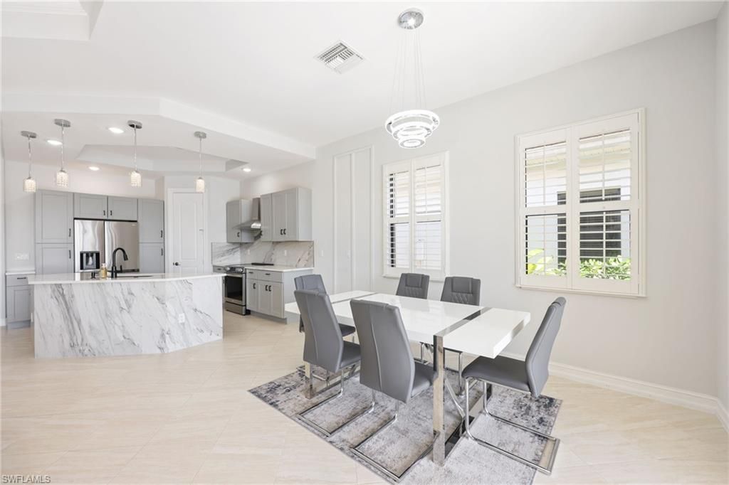 1419 Serrano Cir, Naples, FL 34105 Photo