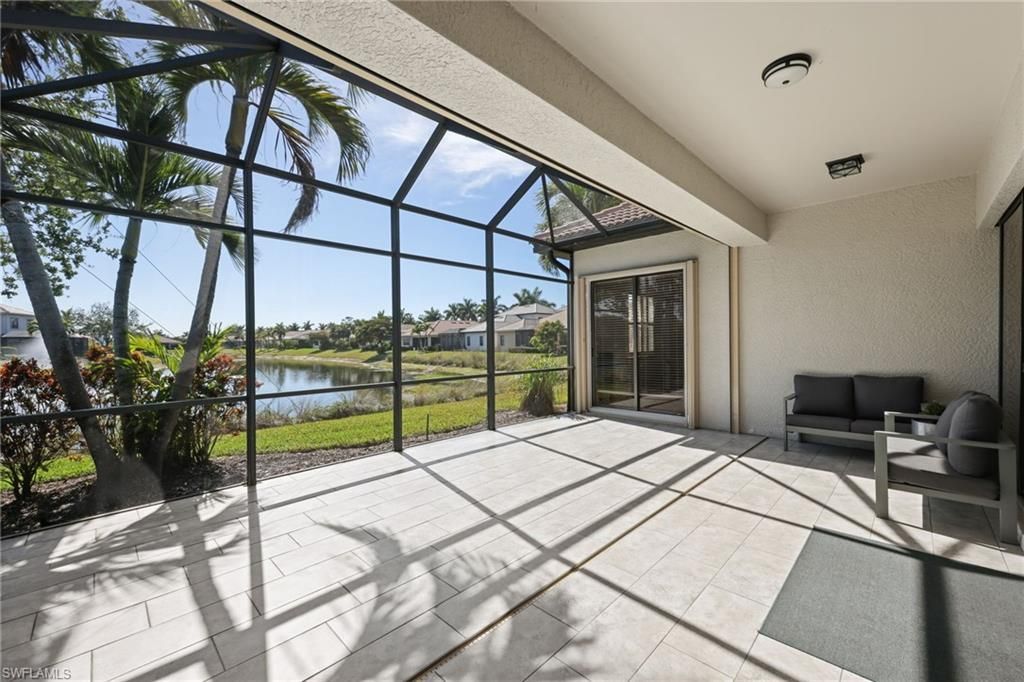 1419 Serrano Cir, Naples, FL 34105 Photo