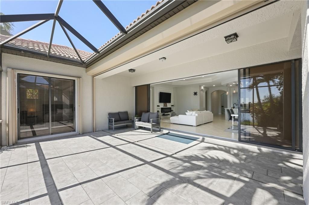 1419 Serrano Cir, Naples, FL 34105 Photo